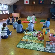 すくすくひろば