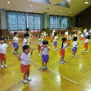 お遊戯練習